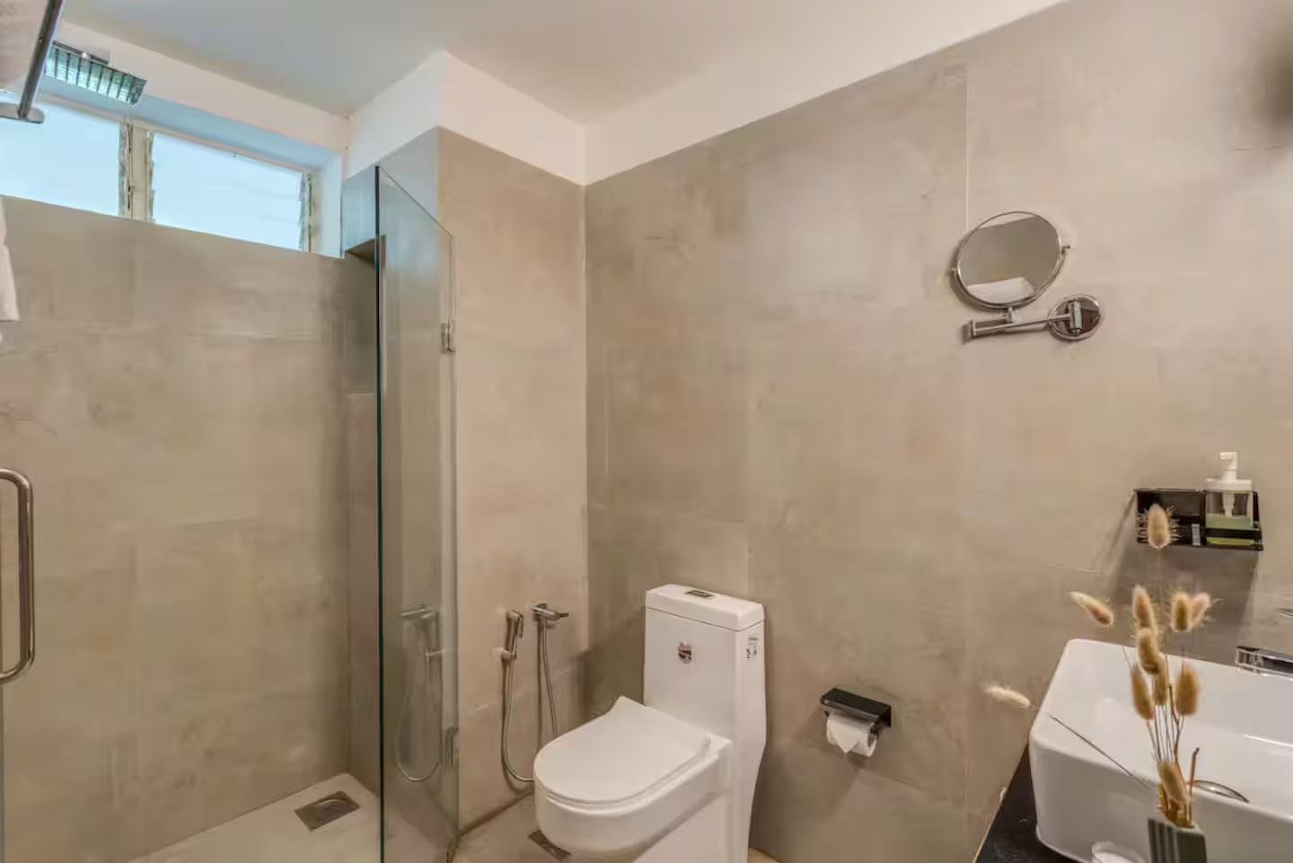 Aurora by the Sea by Savera 6BHK Villa | Pool + Lift x Solis Nature