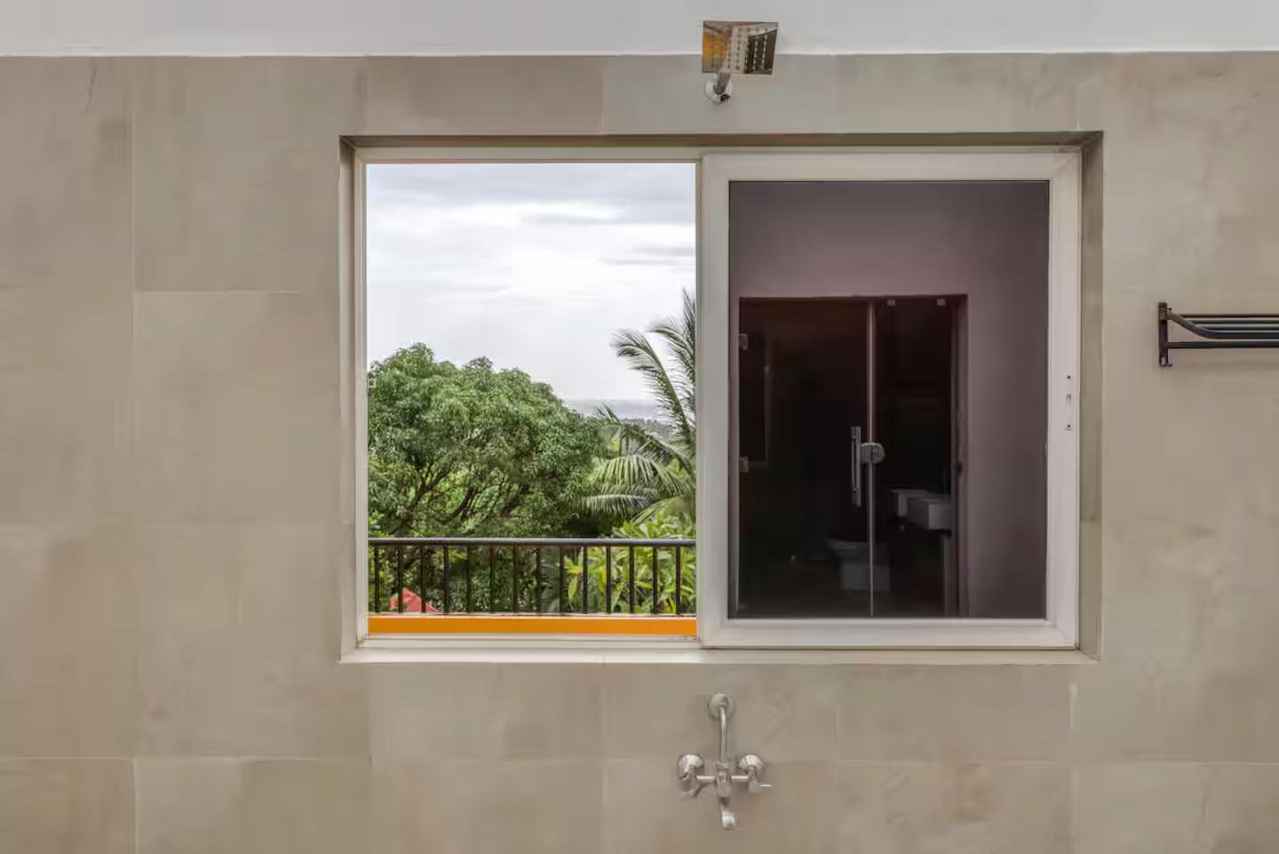 Aurora by the Sea by Savera 6BHK Villa | Pool + Lift x Solis Nature