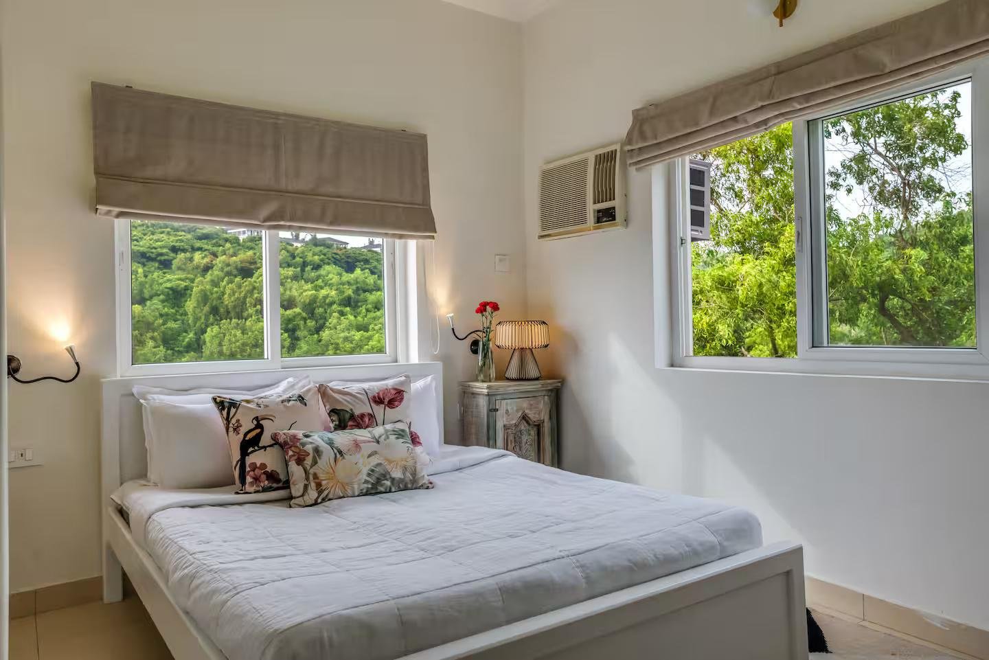 Aurora by the Sea by Savera 6BHK Villa | Pool + Lift x Solis Nature