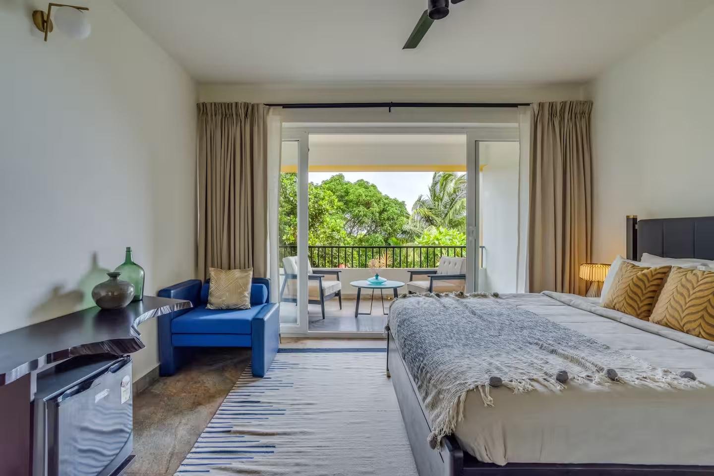 Aurora by the Sea by Savera 6BHK Villa | Pool + Lift x Solis Nature