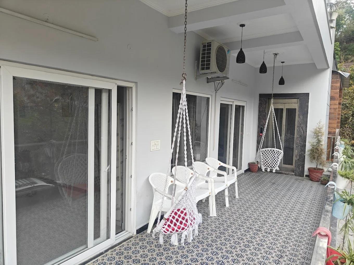 Sunhill Boutique Homestay 2 bhk x Solis Nature