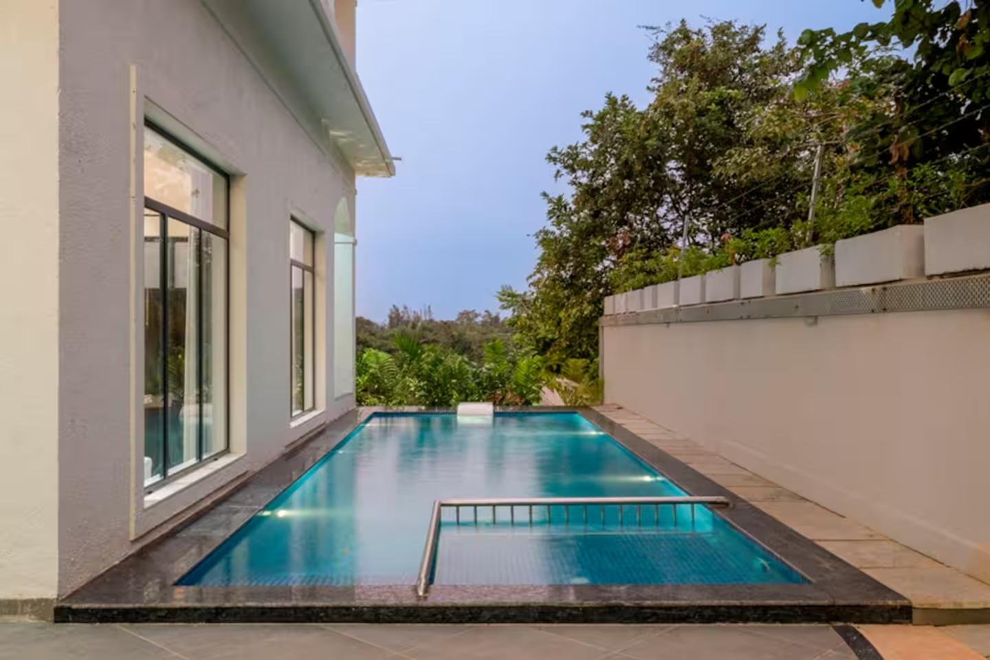 Evora by Savera stays | 4 BHK Villa w Pool & Bathtub x Solis Nature