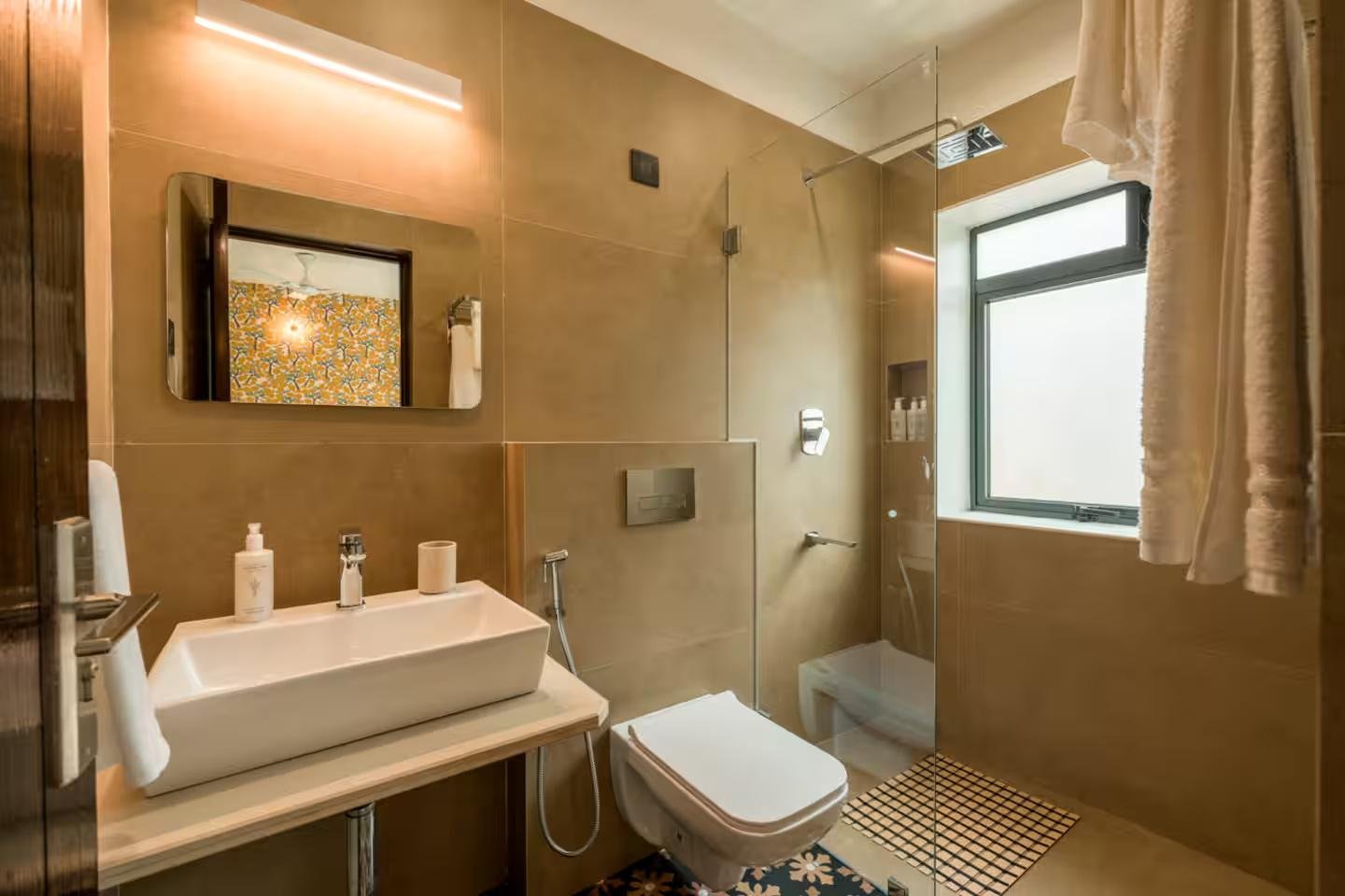 Evora by Savera stays | 4 BHK Villa w Pool & Bathtub x Solis Nature