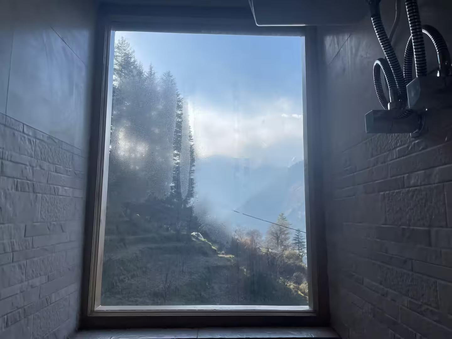 Cozy Room w Mountain Views in Naggar x Solis Nature
