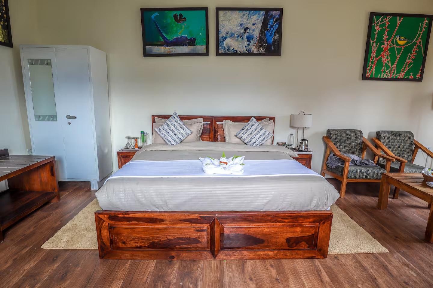 Cozy Room w Mountain Views in Naggar x Solis Nature