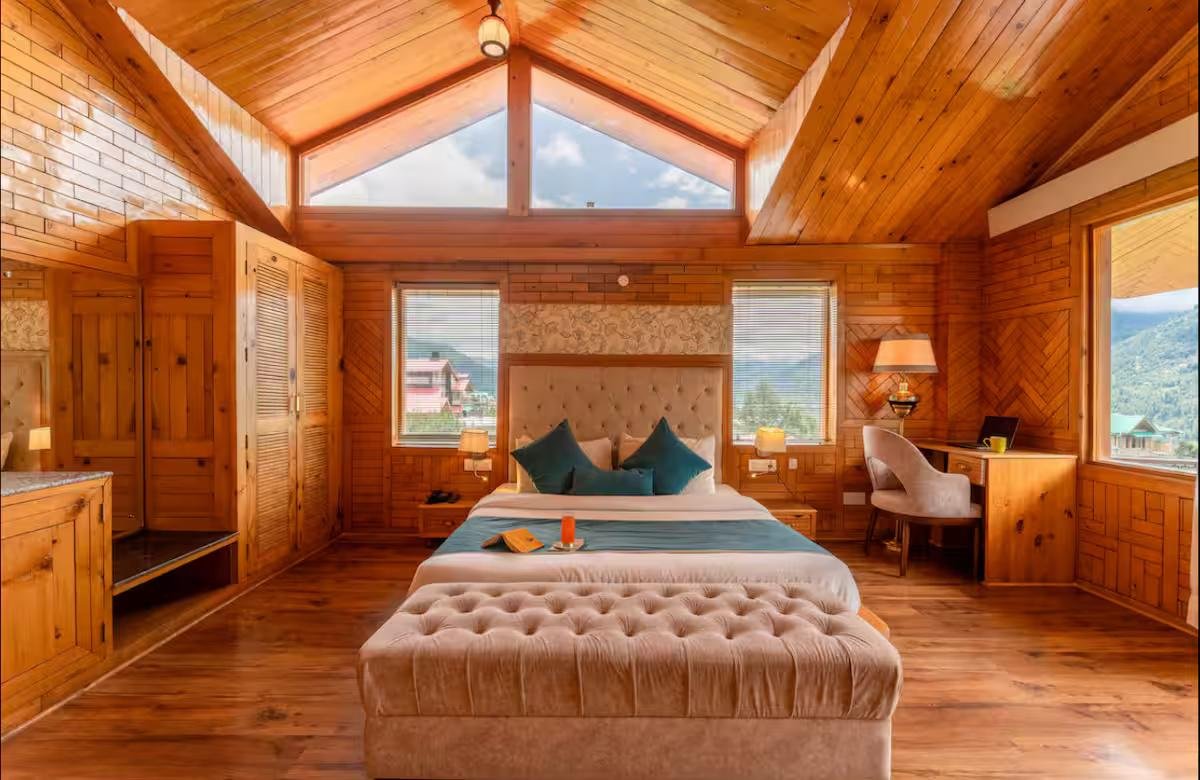 Alexandra Cottage Manali 7 bhk x Solis Nature