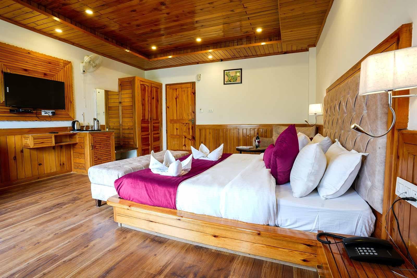 Alexandra Cottage Manali 2 bhk x Solis Nature