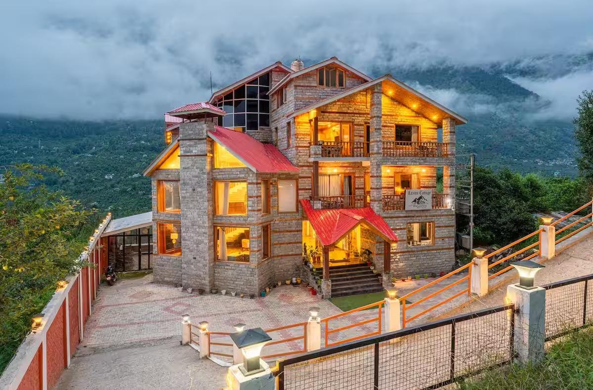 Alexandra Cottage Manali 12 bhk x Solis Nature