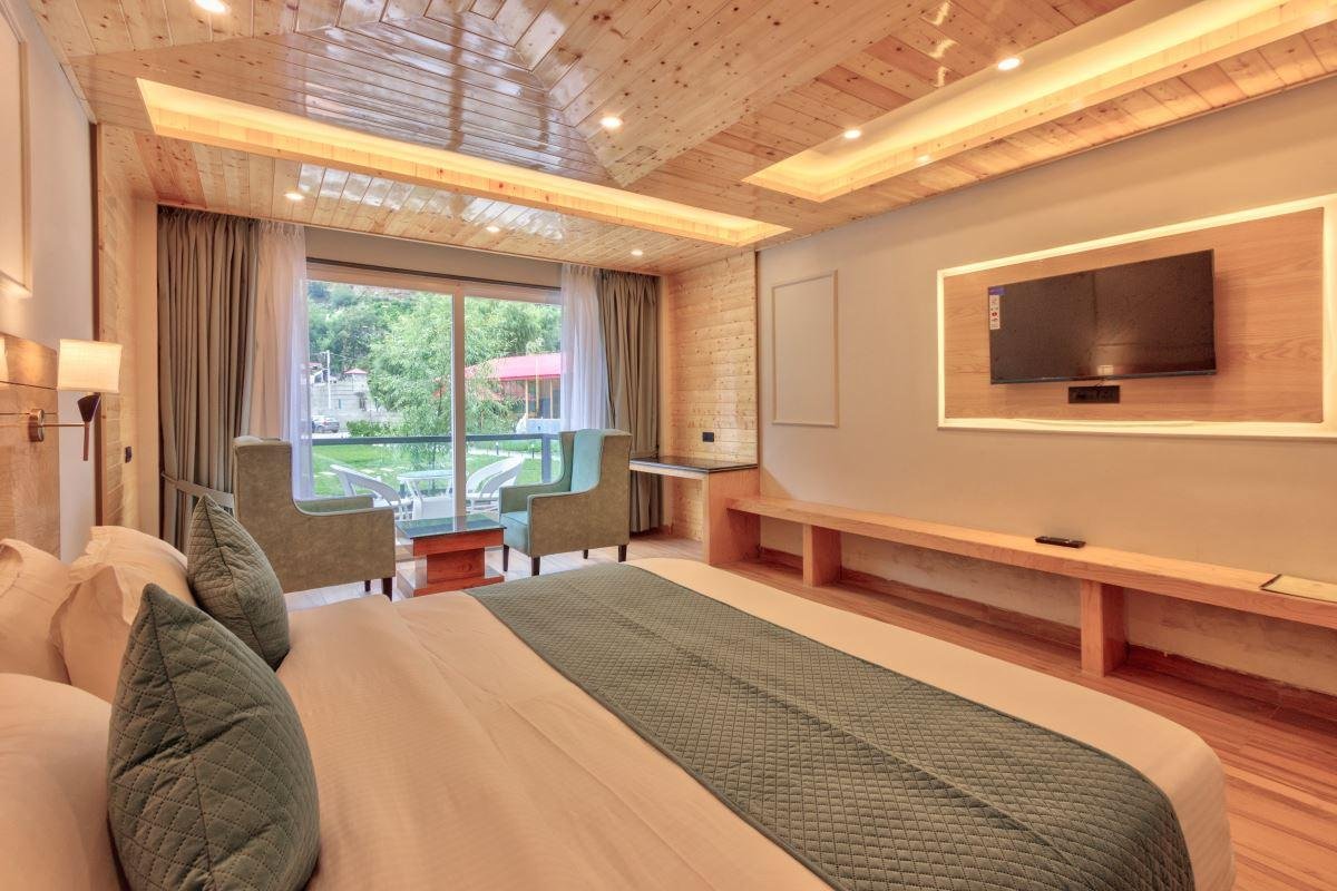 Hotel Shivalaya Retreat & Huts x Solis Nature