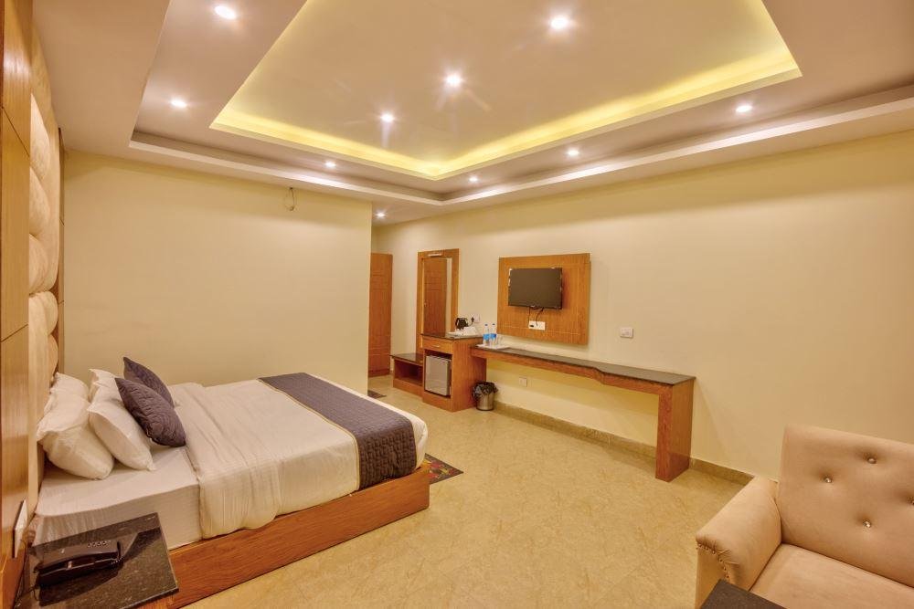 Hotel Shivalaya Retreat & Huts x Solis Nature