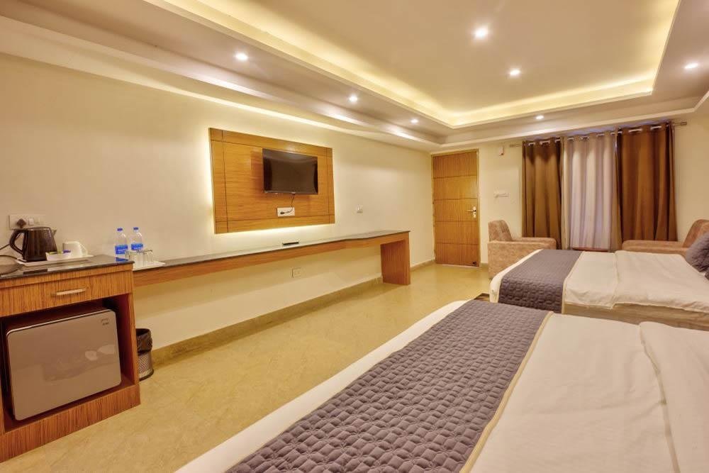 Hotel Shivalaya Retreat & Huts x Solis Nature