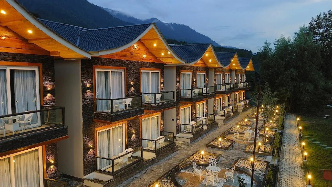 Hotel Shivalaya Retreat & Huts x Solis Nature