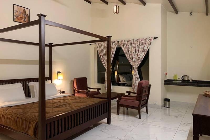 Big Mama Resort Corbett x Solis Nature
