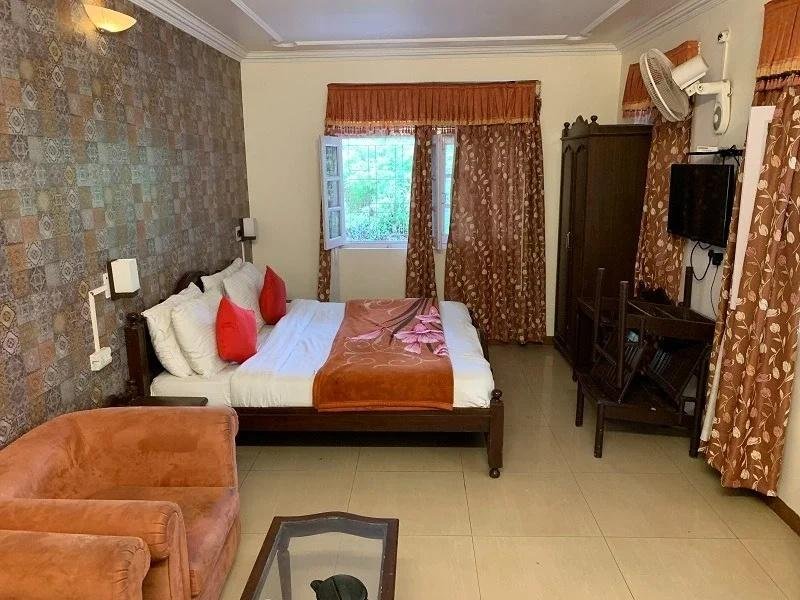 Hotel Aroma  Nainital x Solis Nature