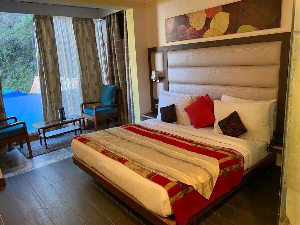 Hotel Aroma  Nainital x Solis Nature