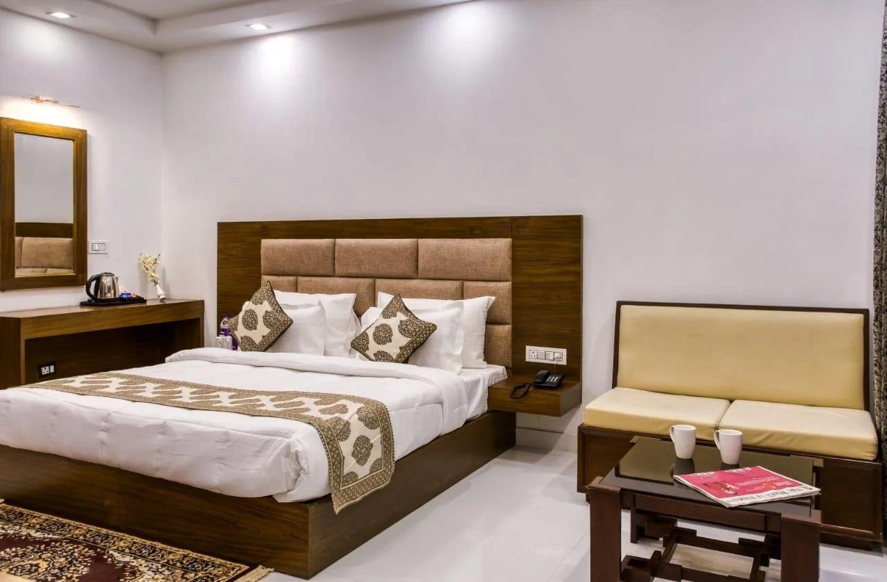Hotel Shivalik Hills (Kamakshi grand), Mussoorie x Solis Nature