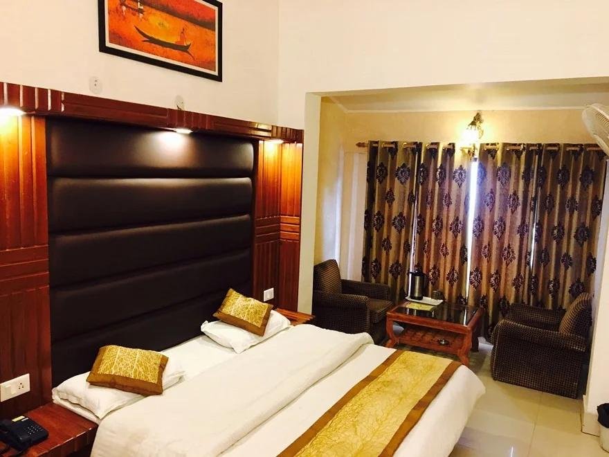 Hotel Kahkashan, Mussoorie x Solis Nature