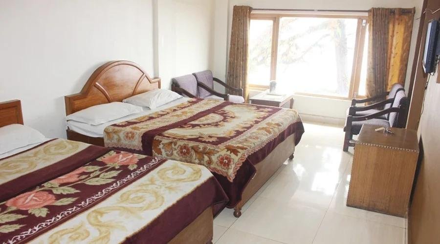 Hotel Kahkashan, Mussoorie x Solis Nature