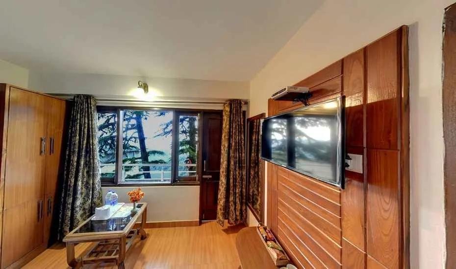 Hotel Kahkashan, Mussoorie x Solis Nature