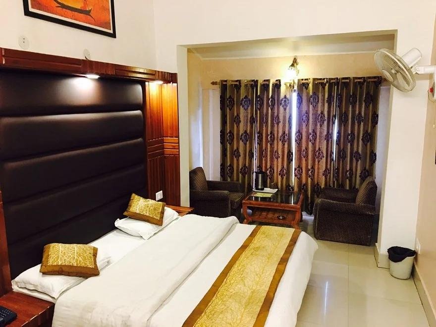 Hotel Kahkashan, Mussoorie x Solis Nature