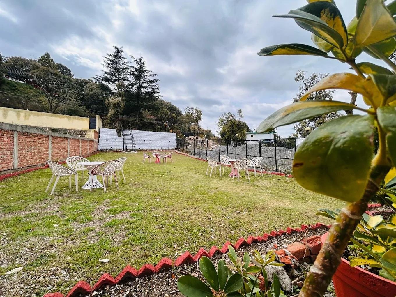 Hotel JS INN Mussoorie x Solis Nature