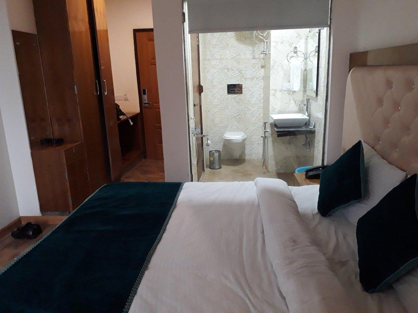 Hotel Jade Vine Resort   Shogi Shimla x Solis Nature