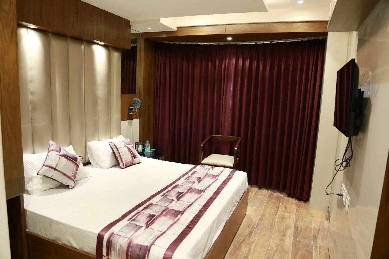 Hotel Mahaveer  Kaithu Shimla x Solis Nature
