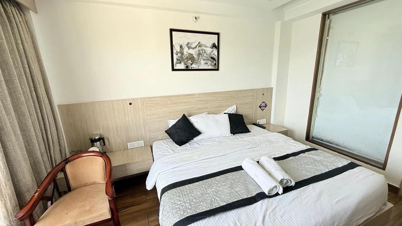 Hotel Mahaveer  Kaithu Shimla x Solis Nature