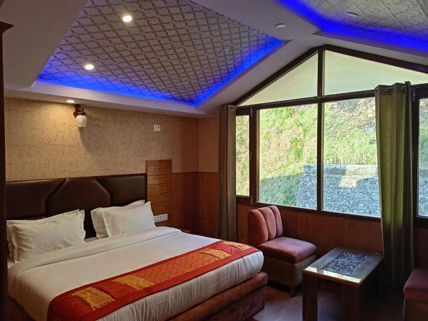 Hotel The Grand Madhushala shimla x Solis Nature