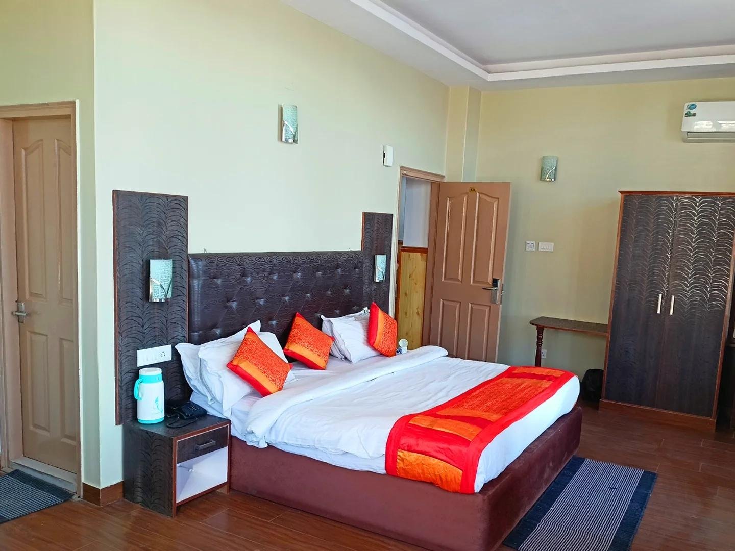 Hotel The Grand Madhushala shimla x Solis Nature