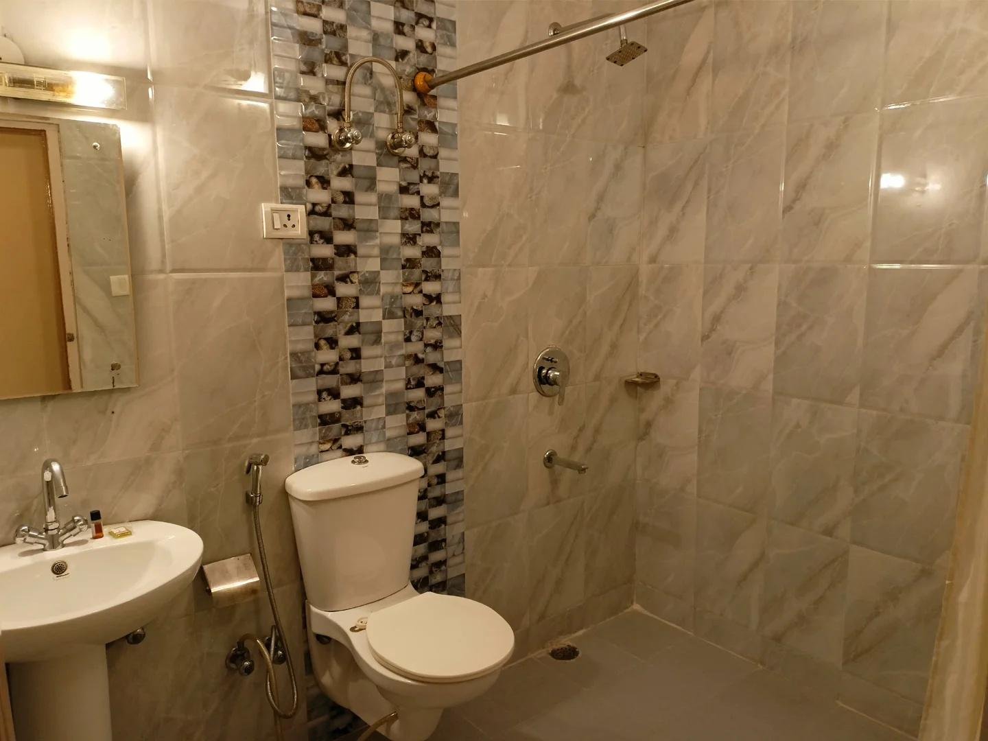 Hotel The Grand Madhushala shimla x Solis Nature