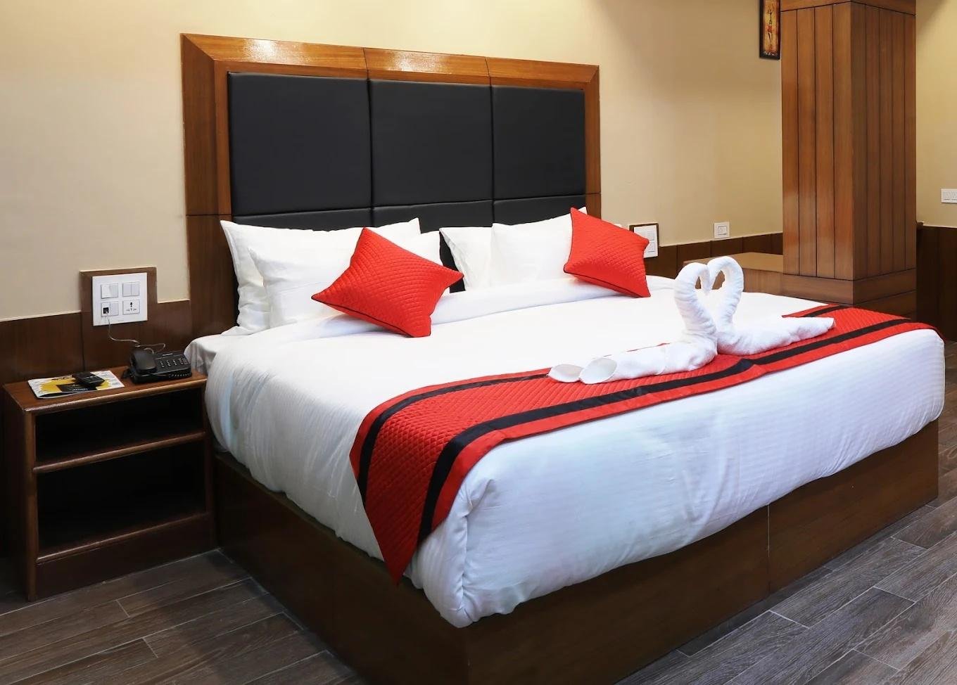 Hotel Ameera,Shimla x Solis Nature