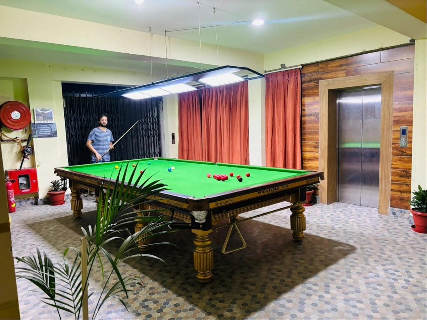 Hotel Ameera,Shimla x Solis Nature