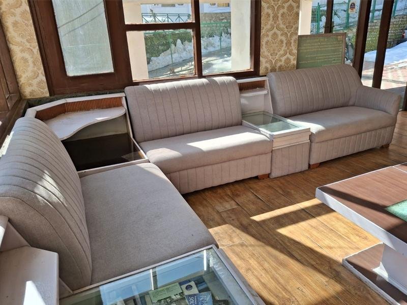 Hotel Sitara International  Manali x Solis Nature
