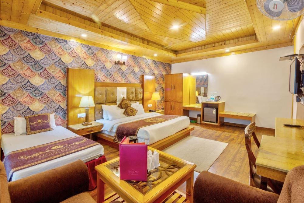Hotel Manali Grand (Manali) x Solis Nature