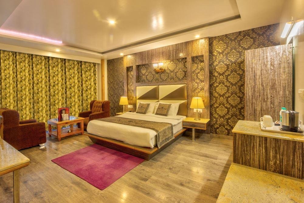 Hotel Manali Grand (Manali) x Solis Nature