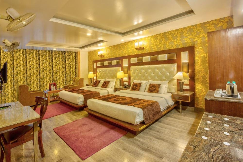 Hotel Manali Grand (Manali) x Solis Nature