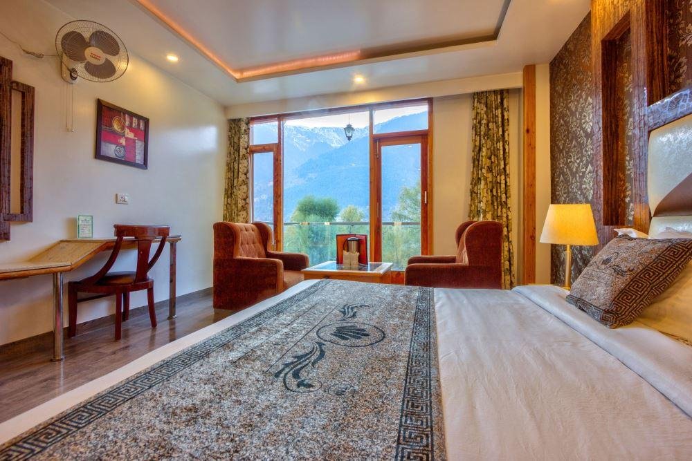 Hotel Manali Grand (Manali) x Solis Nature