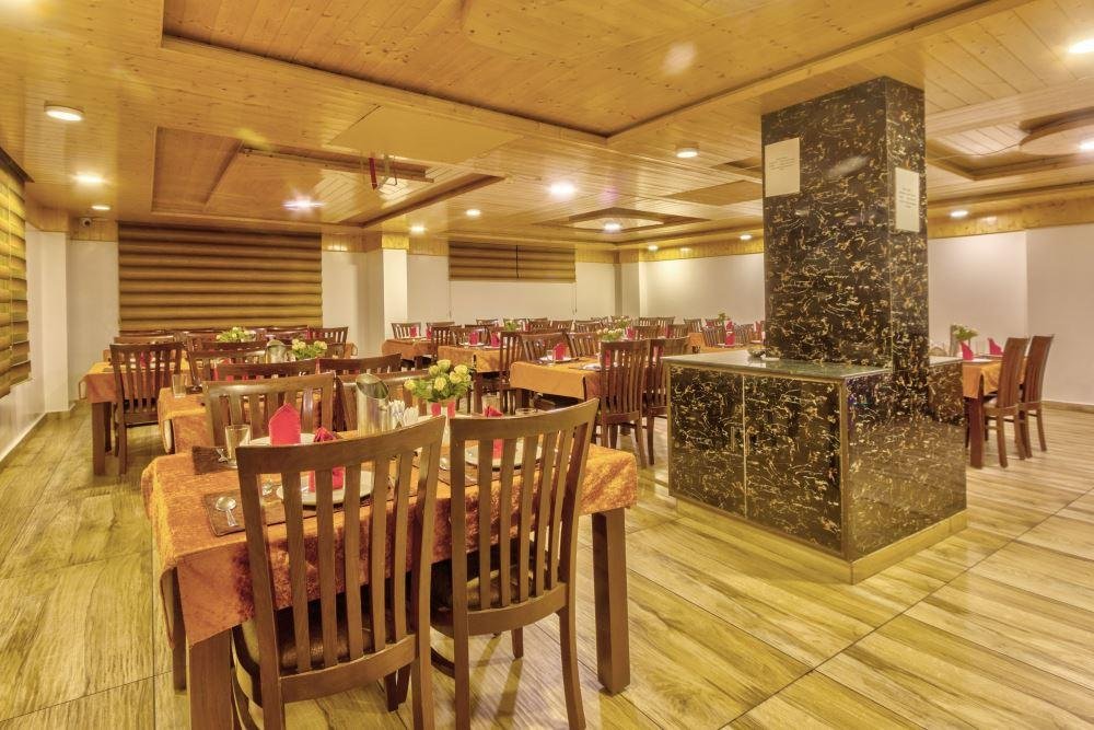 Hotel Manali Grand (Manali) x Solis Nature
