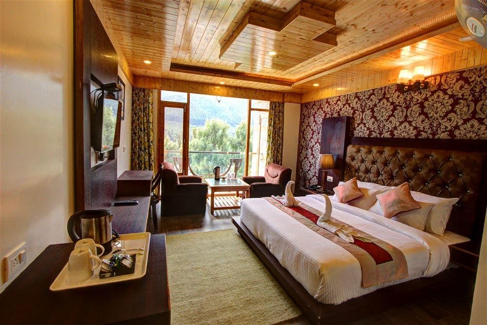 Hotel Manali Grand (Manali) x Solis Nature