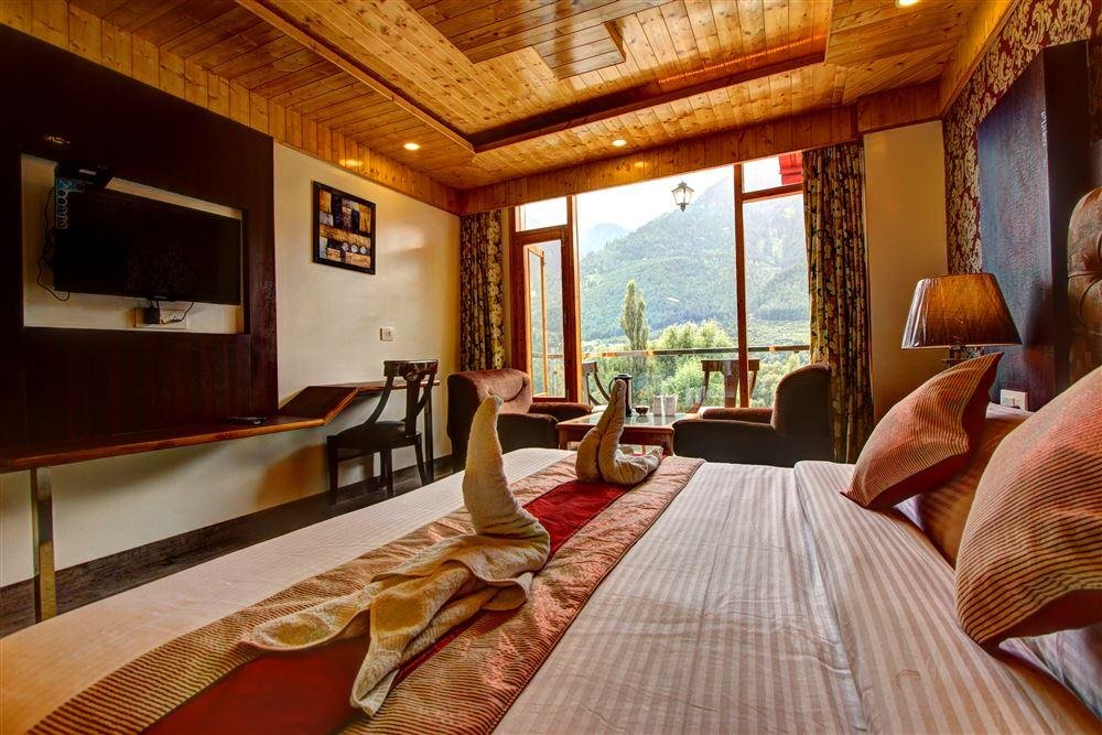 Hotel Manali Grand (Manali) x Solis Nature