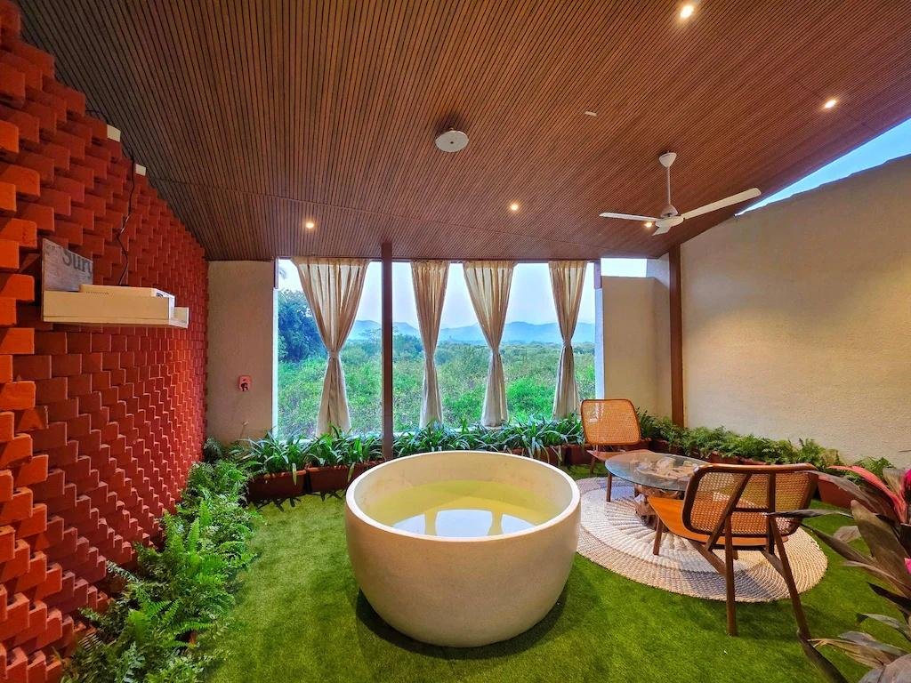 LaFiesta Resort By Greenleaf Aqua x Solis Nature