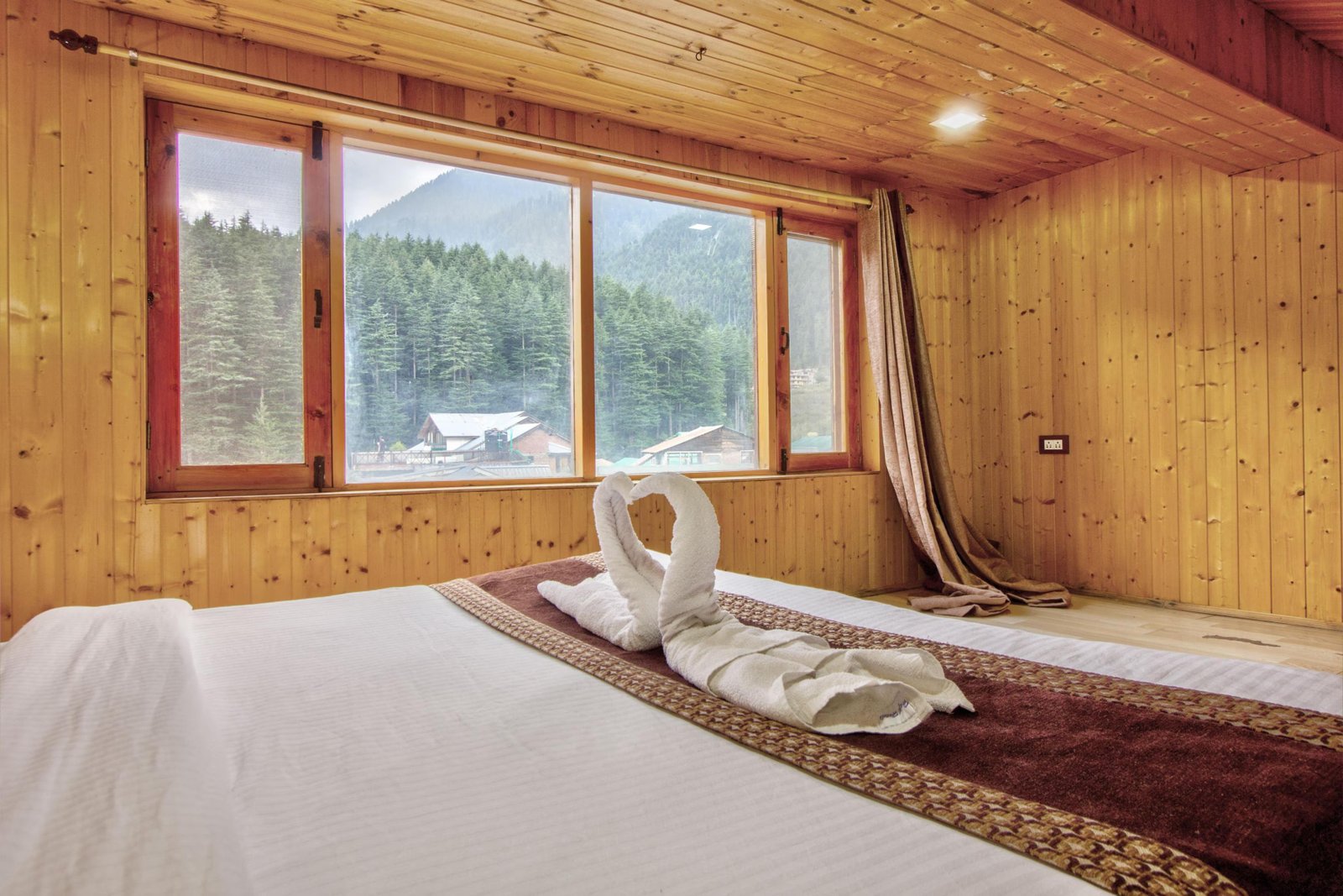 Hotel Japika Inn by  Hazel Hotels x Solis Nature