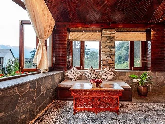 The Cliffside Soyal x Solis Nature