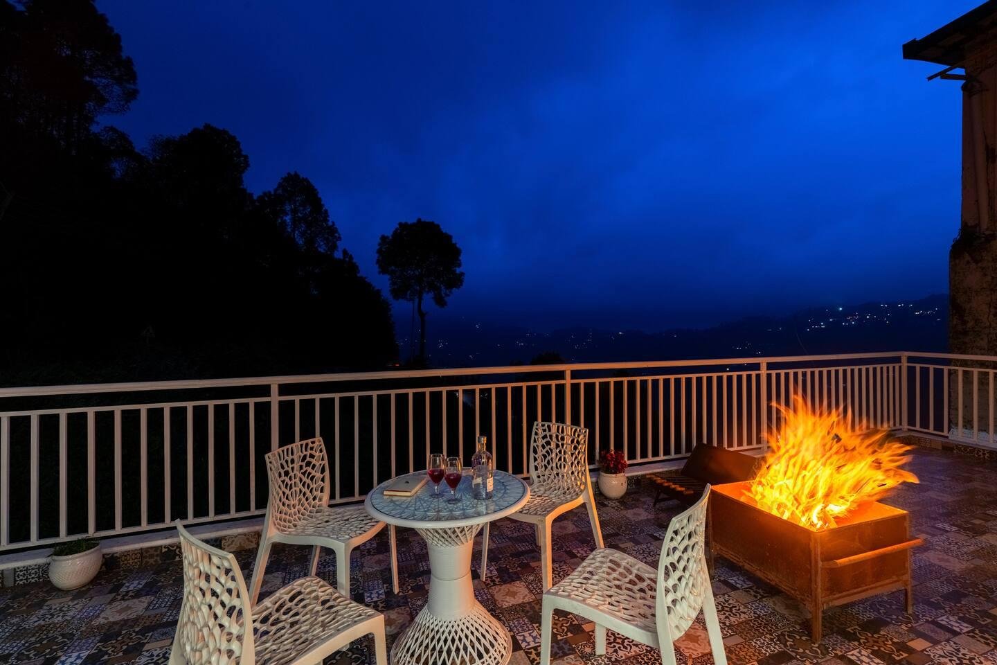 3-BHK | Grand balcony | Scenic views x Solis Nature