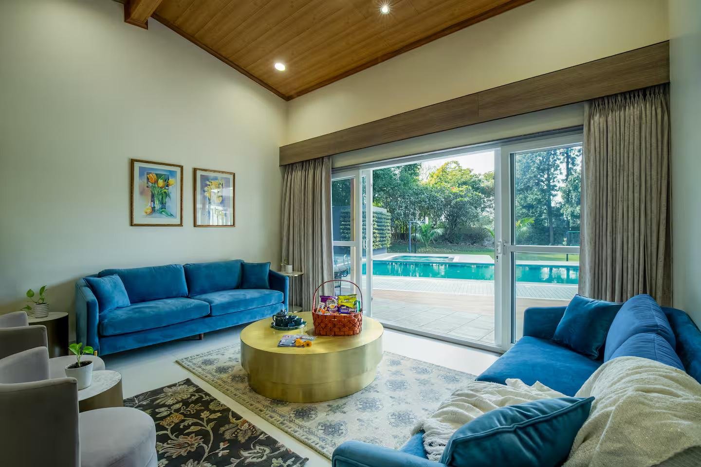 Pet-Friendly 6BHK villa with Pvt Pool and Garden x Solis Nature