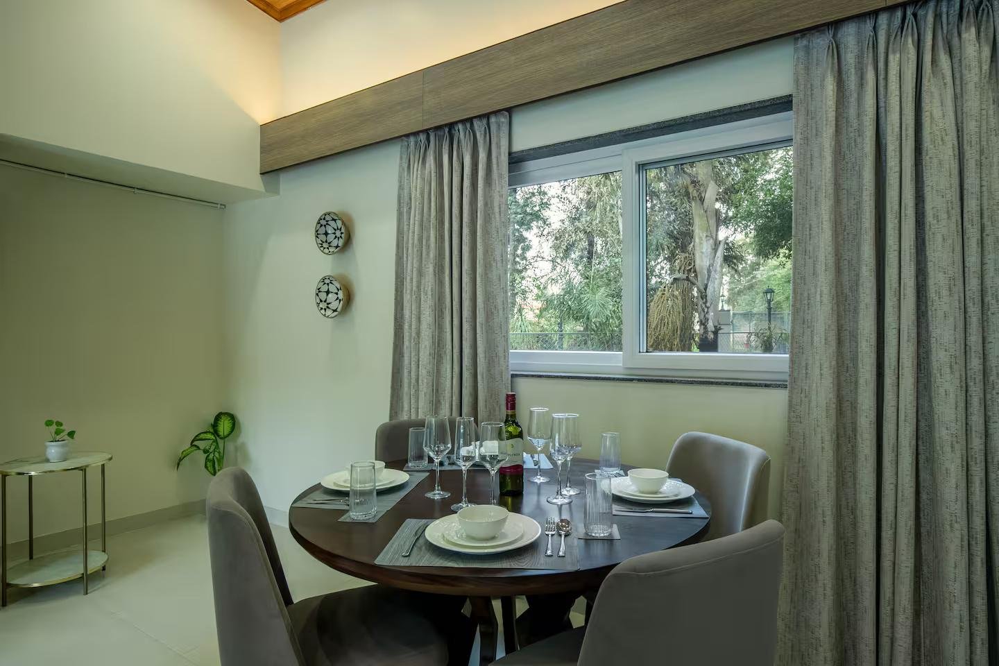 Pet-Friendly 6BHK villa with Pvt Pool and Garden x Solis Nature