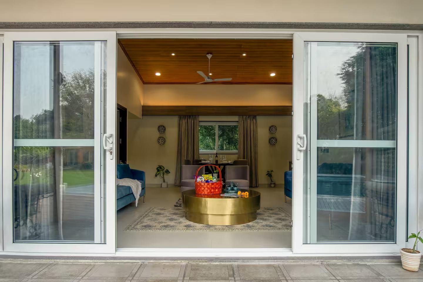 Pet-Friendly 6BHK villa with Pvt Pool and Garden x Solis Nature