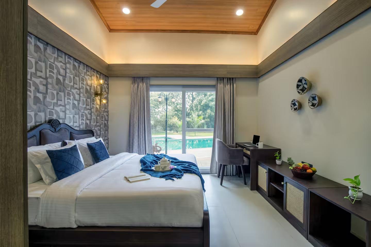 Pet-Friendly 6BHK villa with Pvt Pool and Garden x Solis Nature