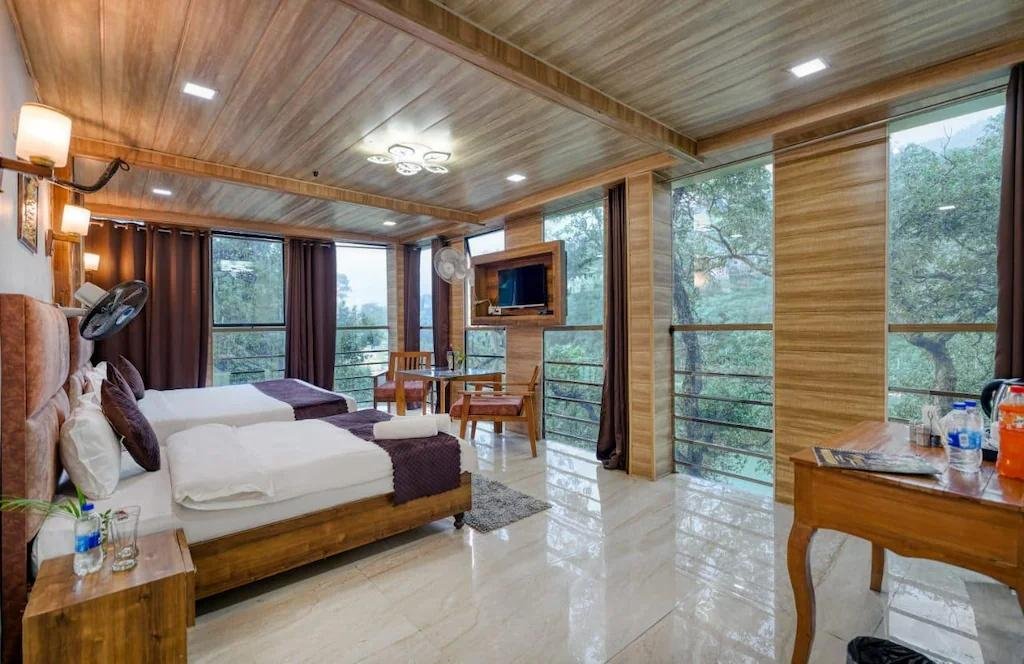 Hotel Olive Lake View By Royal Stay Hotels x Solis Nature